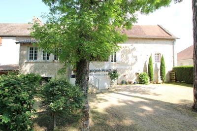 Maison de village - 151 m² - 7 pièces