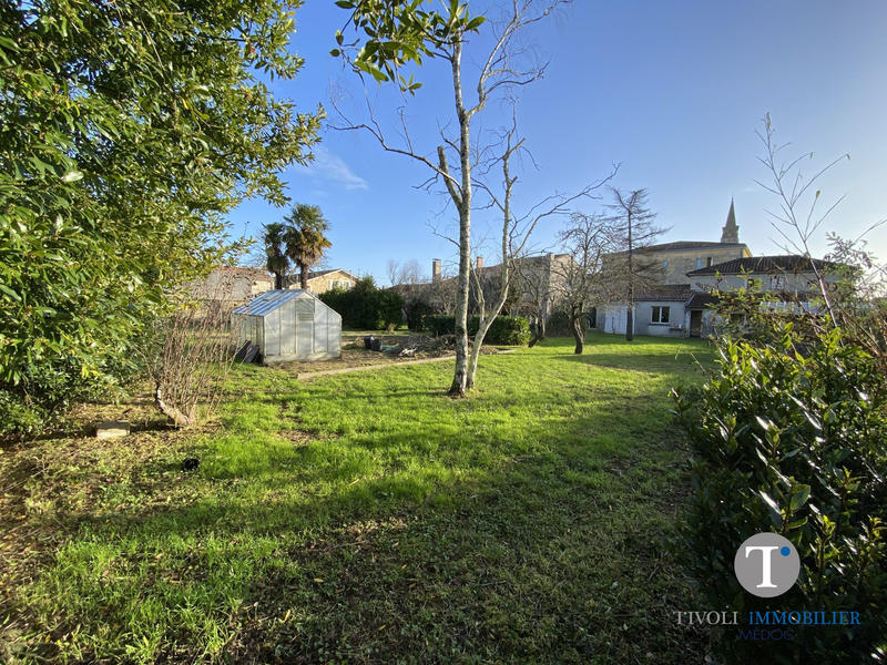 Maison - 215 m² - 7 pièces