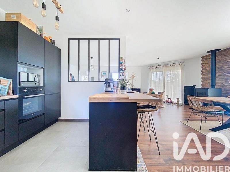 Maison - 122 m² - 6 pièces