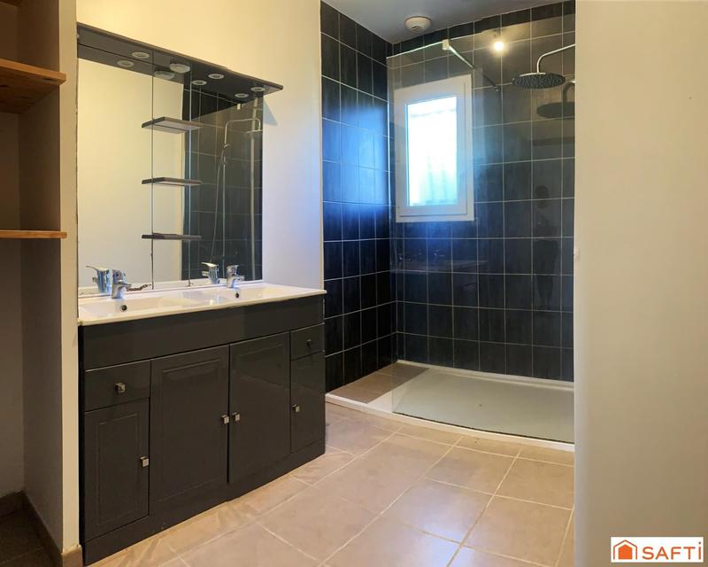 Villa - 108 m² - 6 pièces