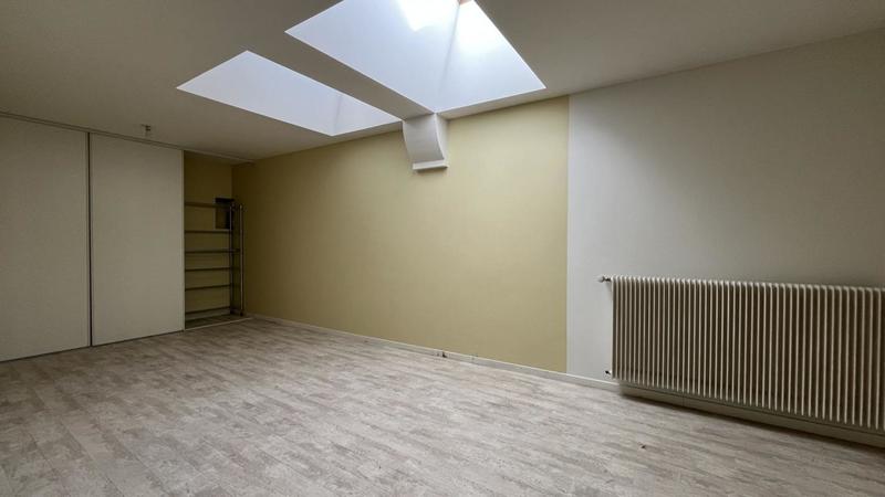 Duplex - 215 m² - 8 pièces