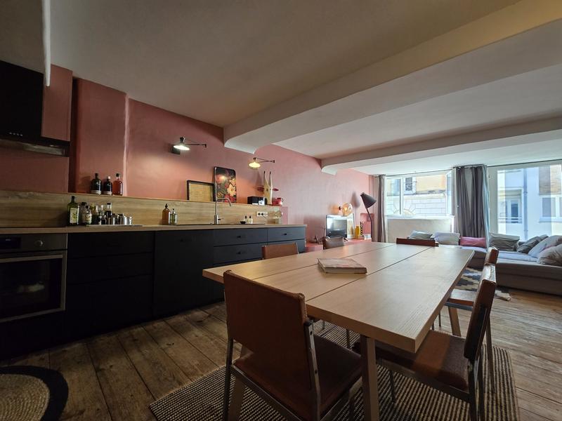 Appartement - 115 m² - 5 pièces