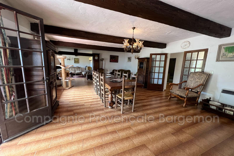 Maison - 190 m² - 8 pièces