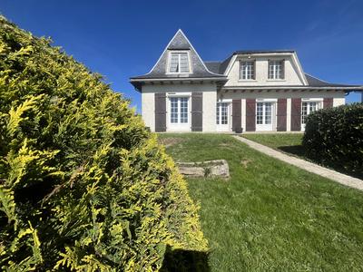 Maison - 177 m² - 6 pièces