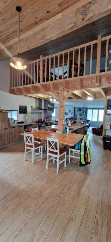 Maison - 230 m² - 6 pièces