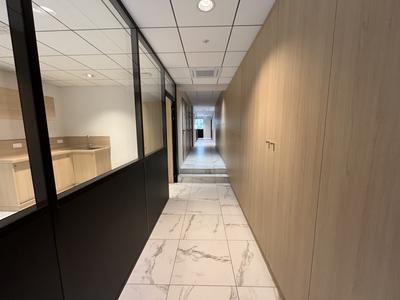 Bureau - 137 m²