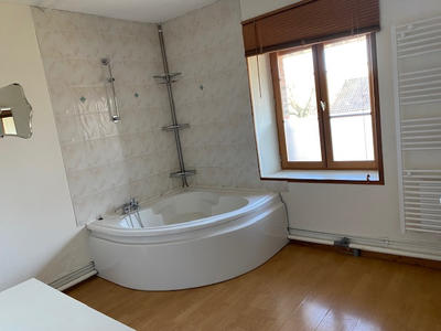 Appartement - 65 m² - 4 pièces