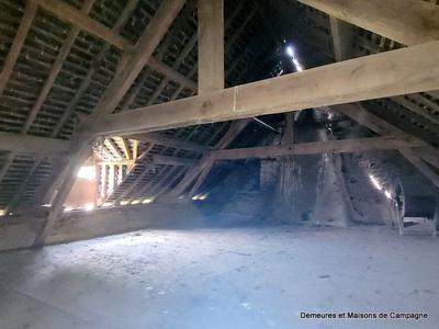 Corps de ferme - 100 m² - 3 pièces