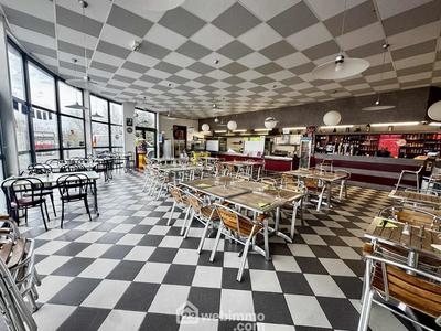 Local commercial - 164 m² - 2 pièces