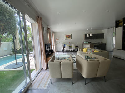 Maison - 100 m² - 4 pièces