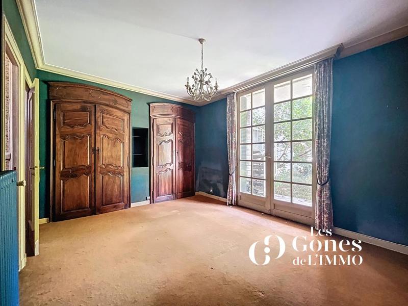 Maison - 246 m² - 6 pièces