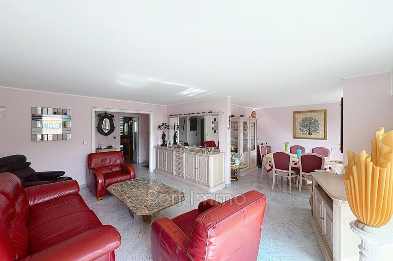 Appartement - 81 m² - 3 pièces