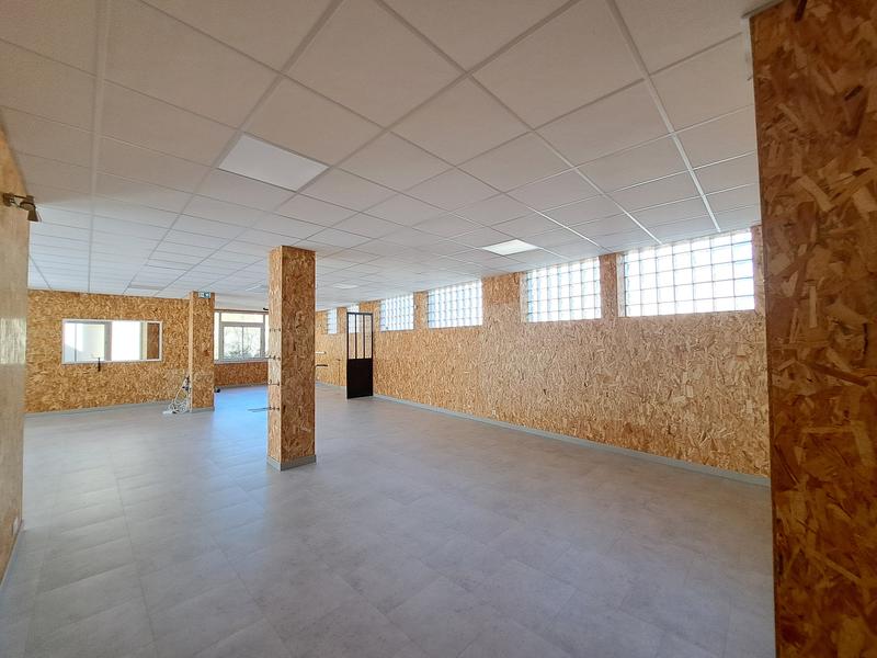 Maison - 335 m² - 7 pièces