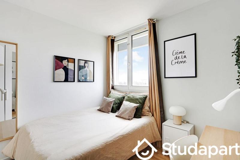 Chambre - 13 m² - 1 pièce