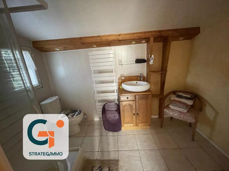 Maison - 320 m² - 12 pièces