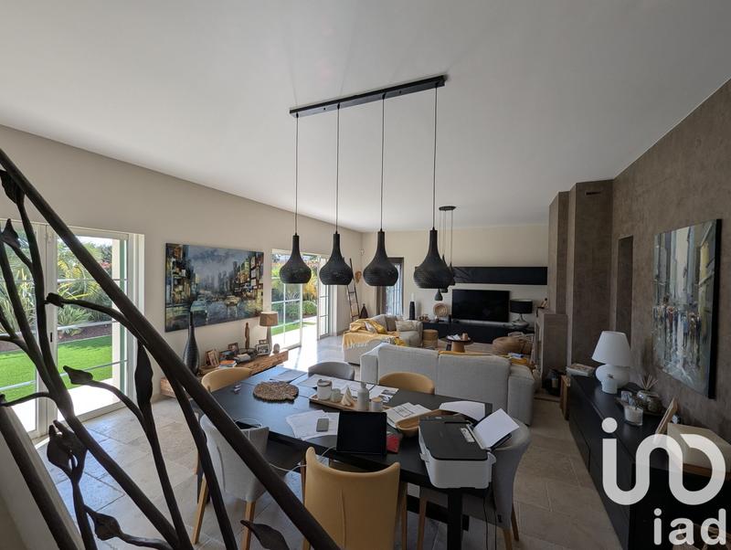 Maison - 192 m² - 6 pièces