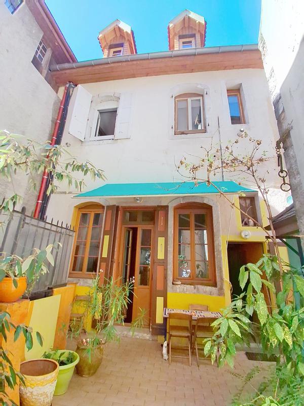 Appartement - 153 m² - 5 pièces