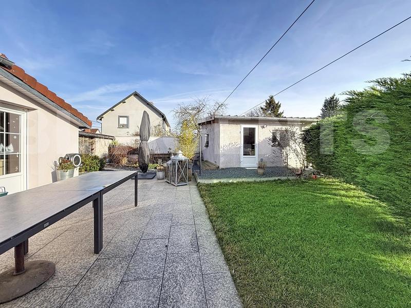 Maison - 85 m² - 5 pièces