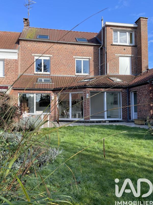 Maison - 206 m² - 10 pièces