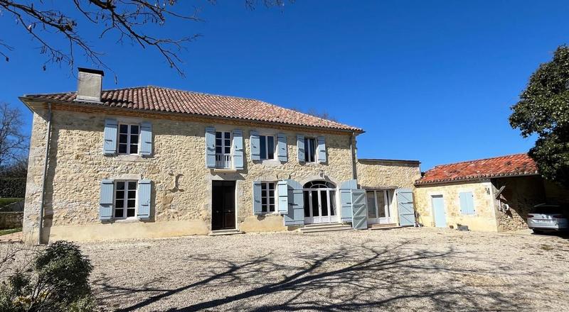 Maison de campagne - 393 m² - 10 pièces