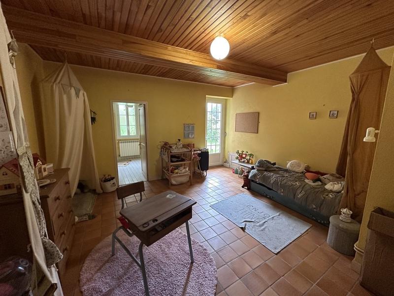 Château - 461 m² - 15 pièces