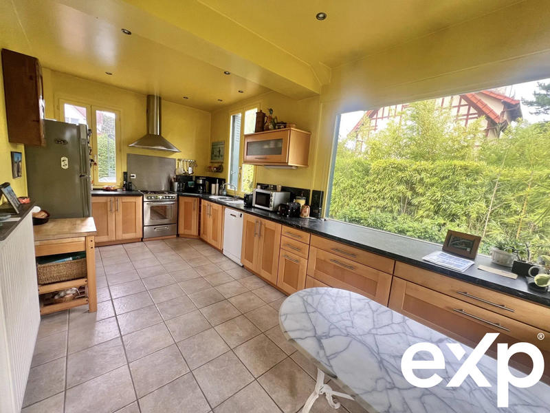 Maison - 141 m² - 6 pièces