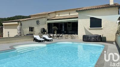 Maison - 206 m² - 9 pièces