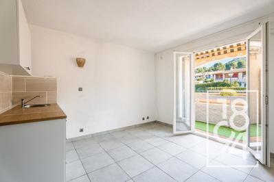 Studio - 20 m² - 1 pièce