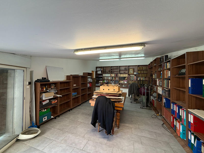 Maison - 300 m² - 9 pièces