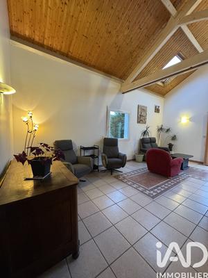 Maison - 162 m² - 6 pièces