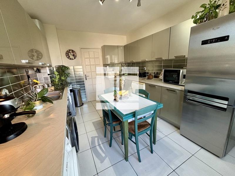 Appartement - 96 m² - 4 pièces