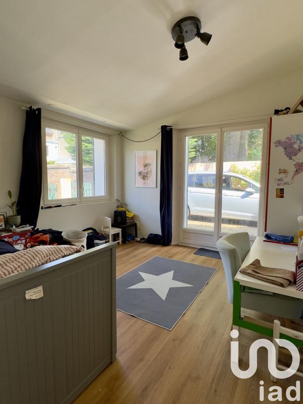 Maison - 213 m² - 7 pièces