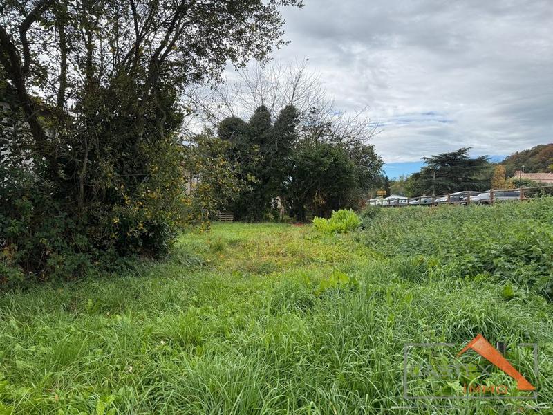 Terrain constructible - 538 m²