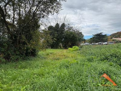 Terrain constructible - 538 m²