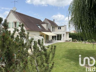Maison - 237 m² - 10 pièces