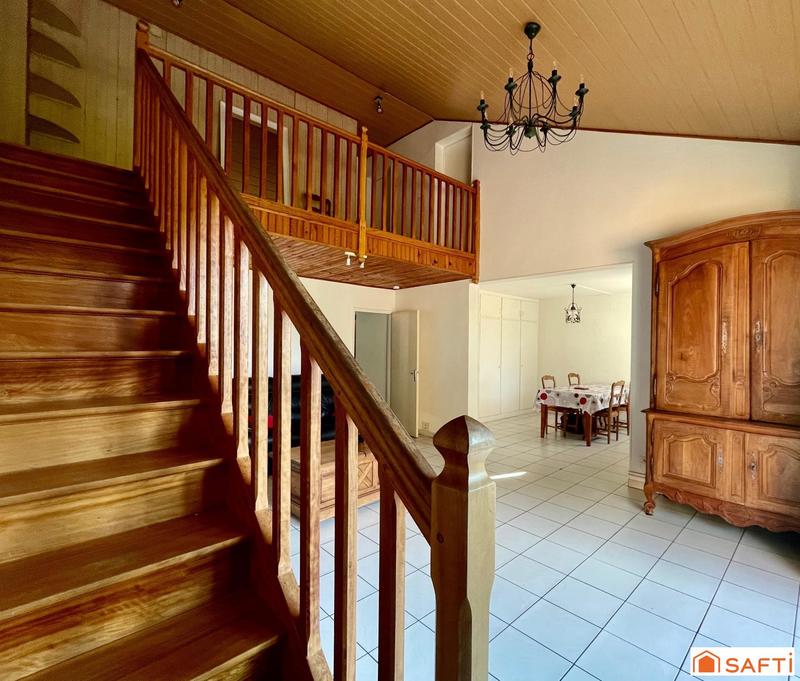 Maison - 105 m² - 6 pièces