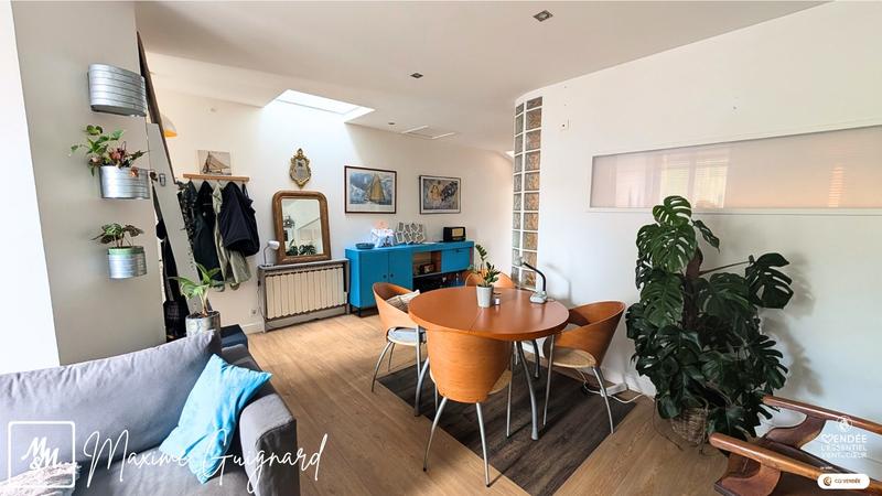 Maison traditionnelle - 105 m² - 6 pièces