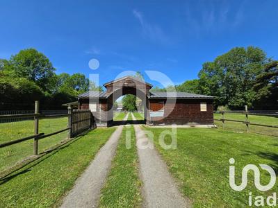 Maison - 14 650 m² - 2 pièces