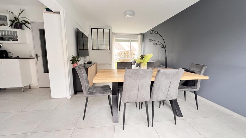 Maison - 104 m² - 6 pièces