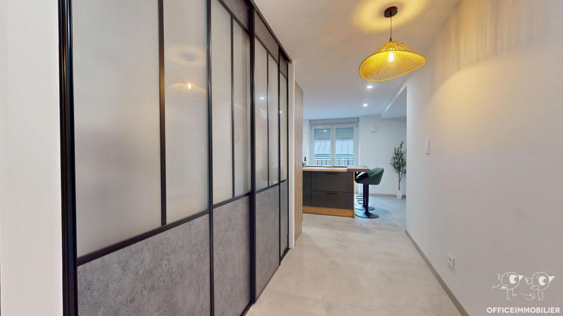 Appartement - 100 m² - 4 pièces