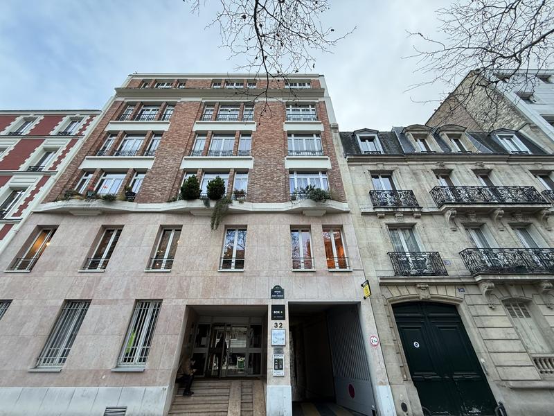 Parking / Garage - 11 m²