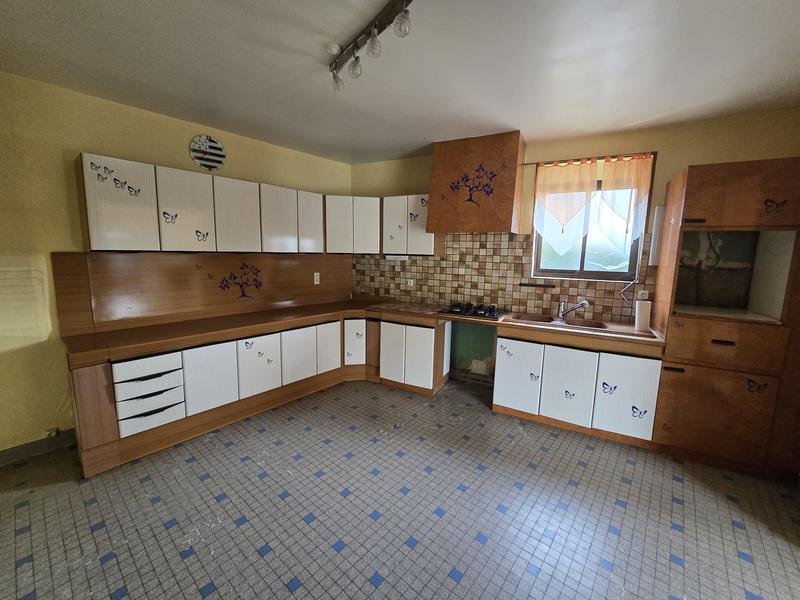 Maison ancienne - 214 m² - 7 pièces