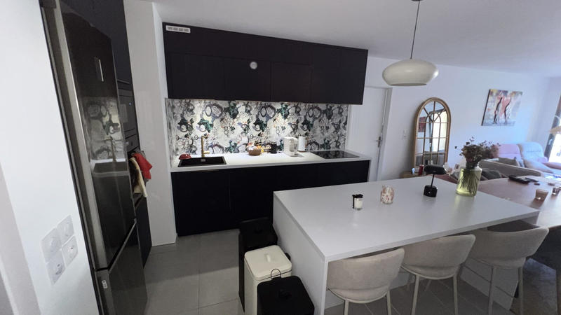 Appartement - 90 m² - 4 pièces