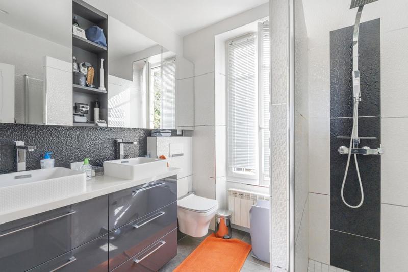 Maison - 210 m² - 7 pièces