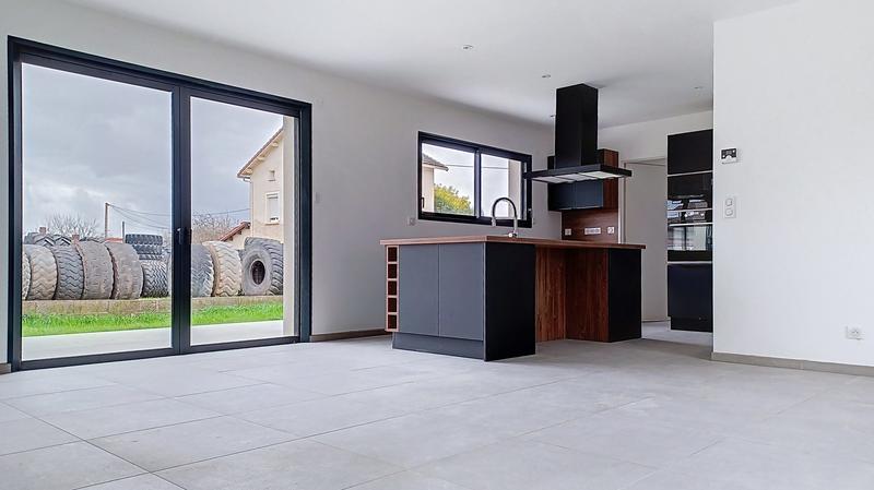 Maison - 98 m² - 4 pièces