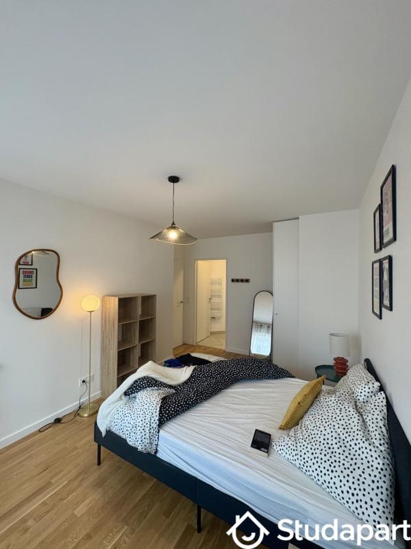 Chambre - 9 m² - 1 pièce