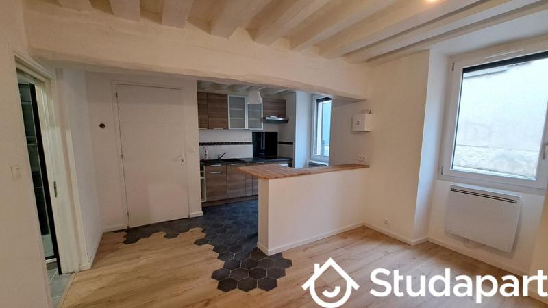 Chambre - 11 m² - 1 pièce