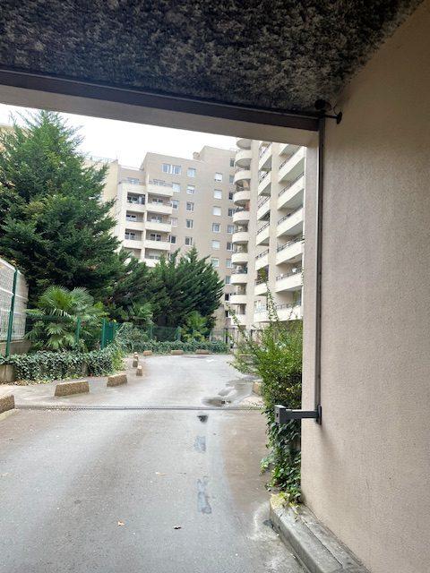 Parking / Garage - 9 m²