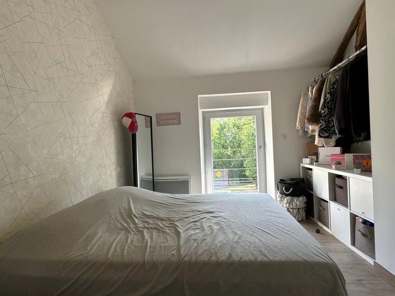 Maison - 280 m² - 9 pièces