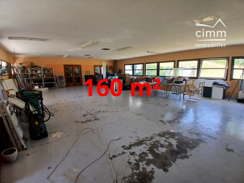 Maison - 240 m² - 4 pièces